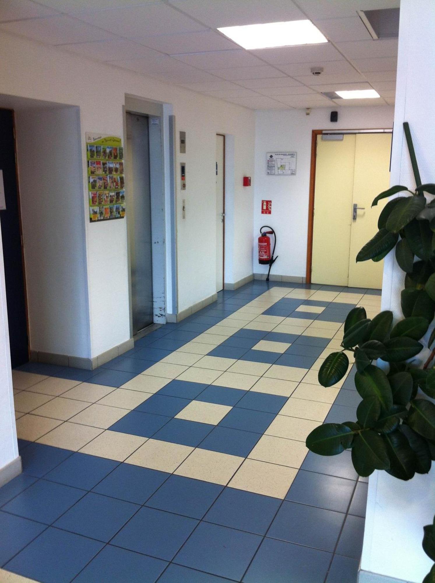Kyriad Direct Montauban Centre Exterior photo