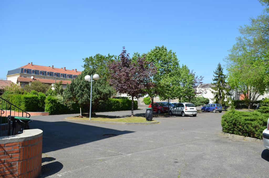 Kyriad Direct Montauban Centre Exterior photo