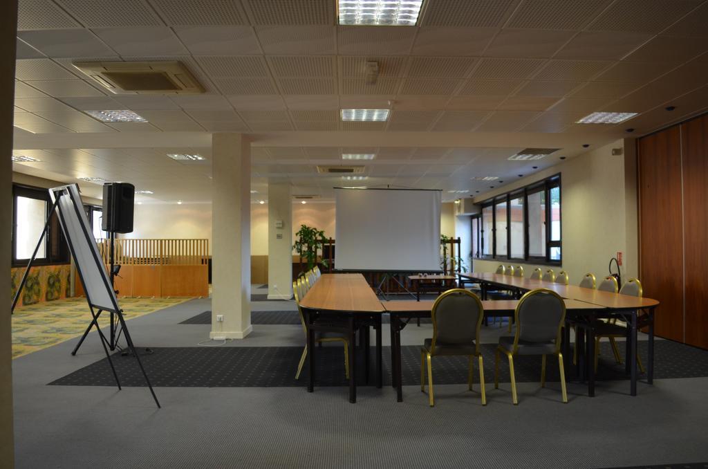 Kyriad Direct Montauban Centre Exterior photo